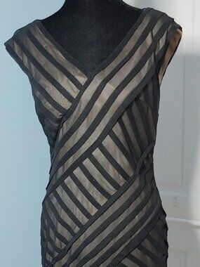 London Times Sleeveless Dress